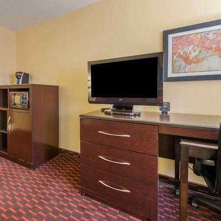 Comfort Suites Altoona Exteriör bild