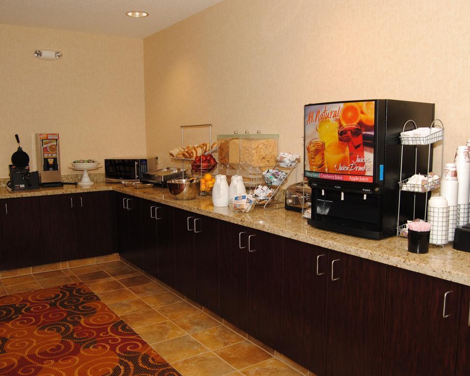 Comfort Suites Altoona Exteriör bild