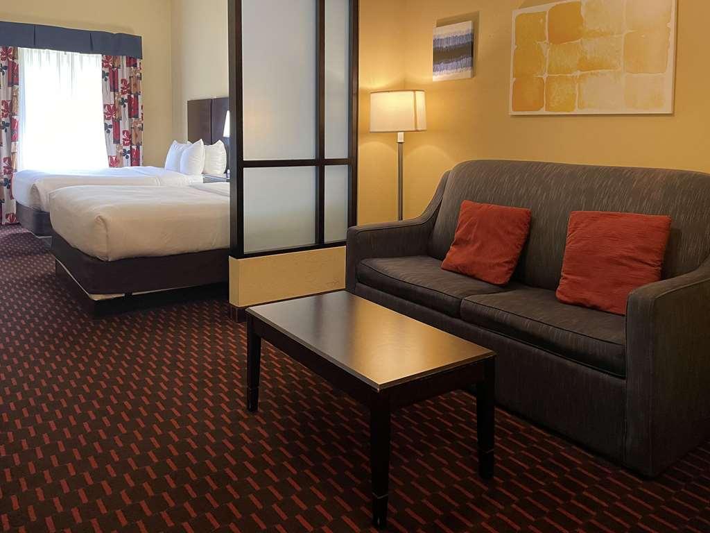Comfort Suites Altoona Rum bild