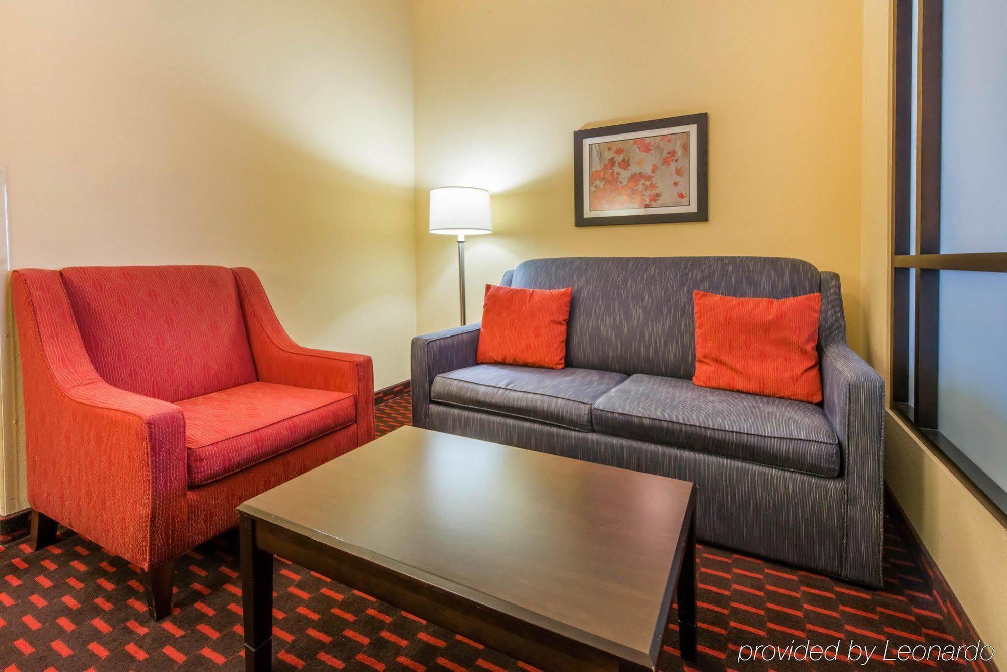 Comfort Suites Altoona Exteriör bild